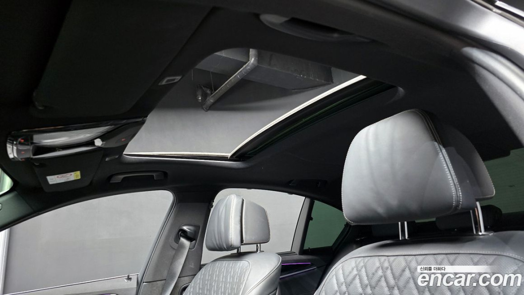 BMW 5-Series 530i M Sport Package, 2022