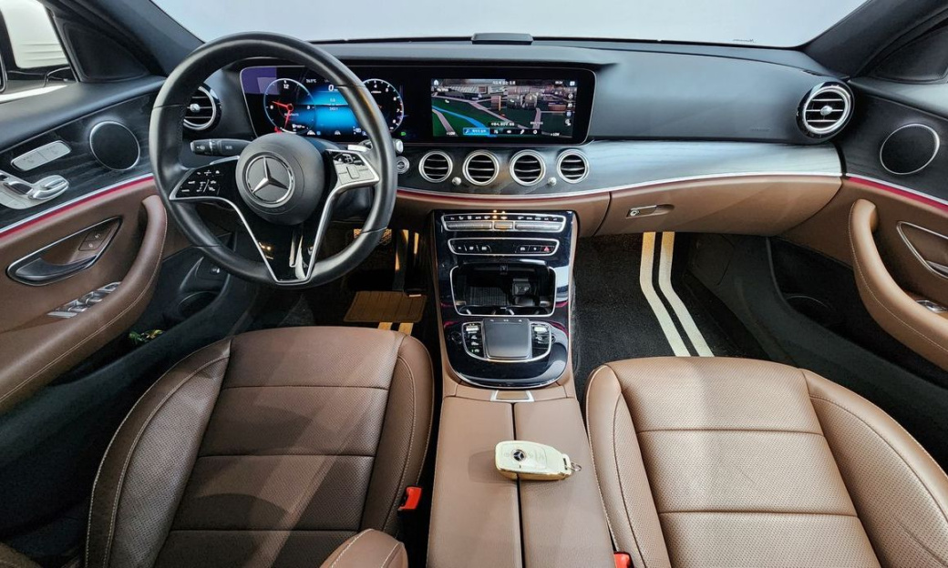 Mercedes-Benz E-Class E250 Avantgarde, 2023