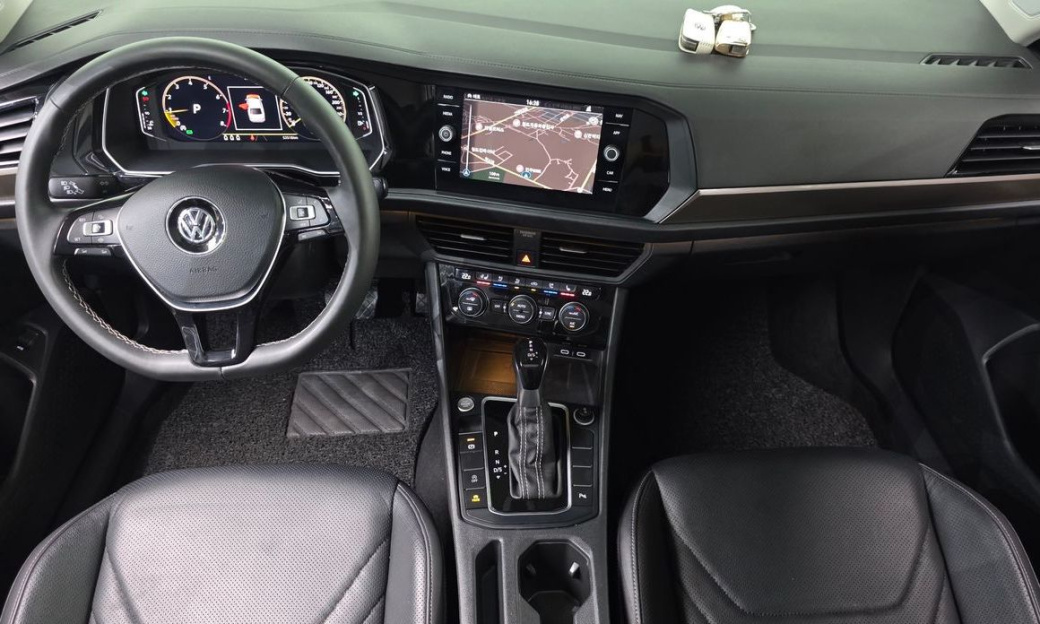 Volkswagen Jetta 1.4 TSI Prestige, 2021