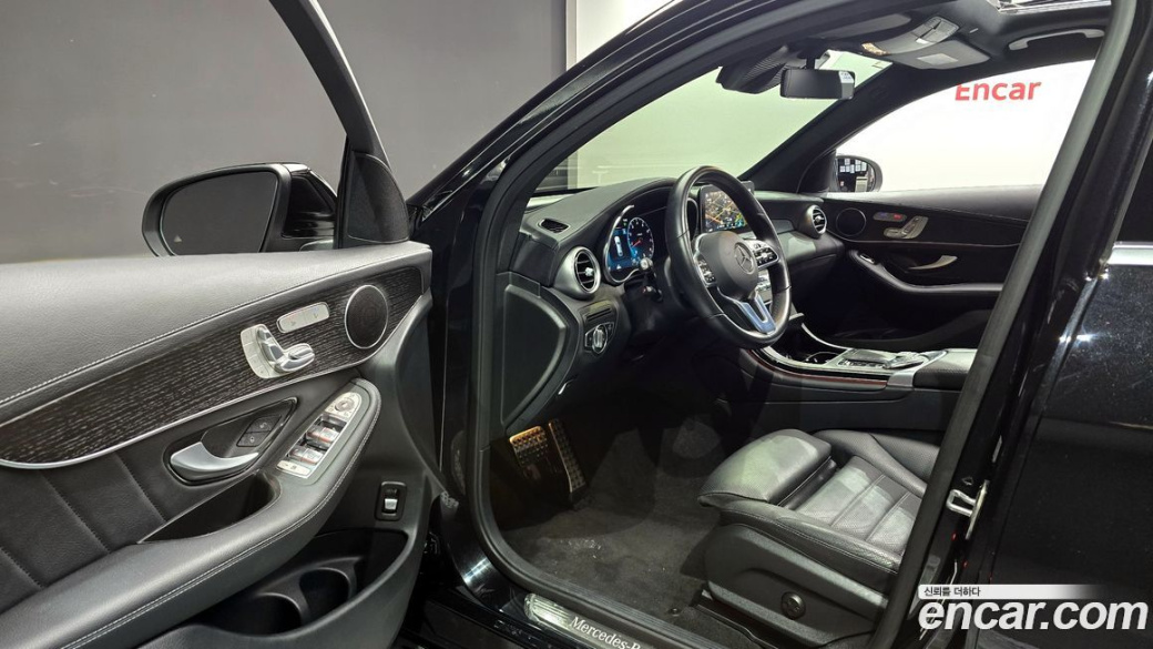 Mercedes-Benz GLC-Class GCL300 4MATIC Coupe, 2023