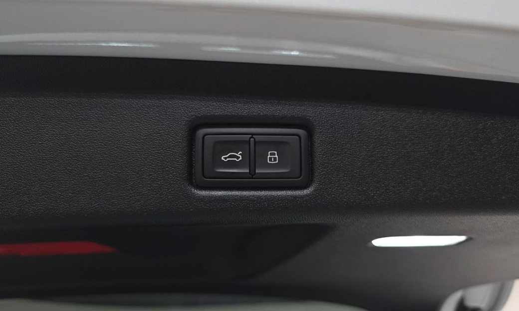 Audi Q5 45 TFSI Quattro S Line Black Ediiton, 2025