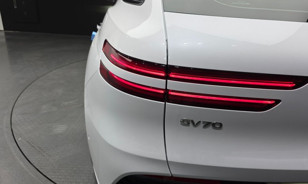 Genesis GV70 2.5T Gasoline 2WD, 2022