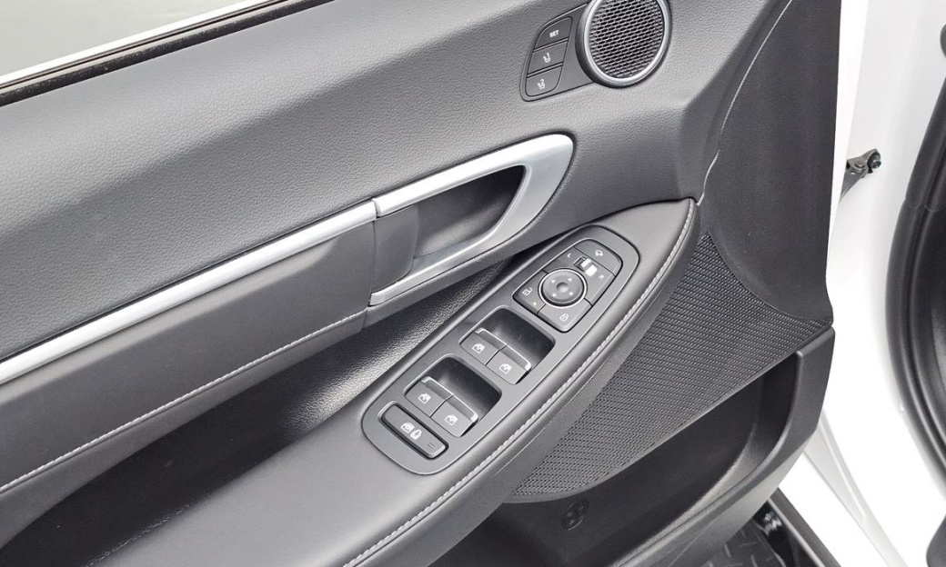 Hyundai Sonata 2.0, 2024