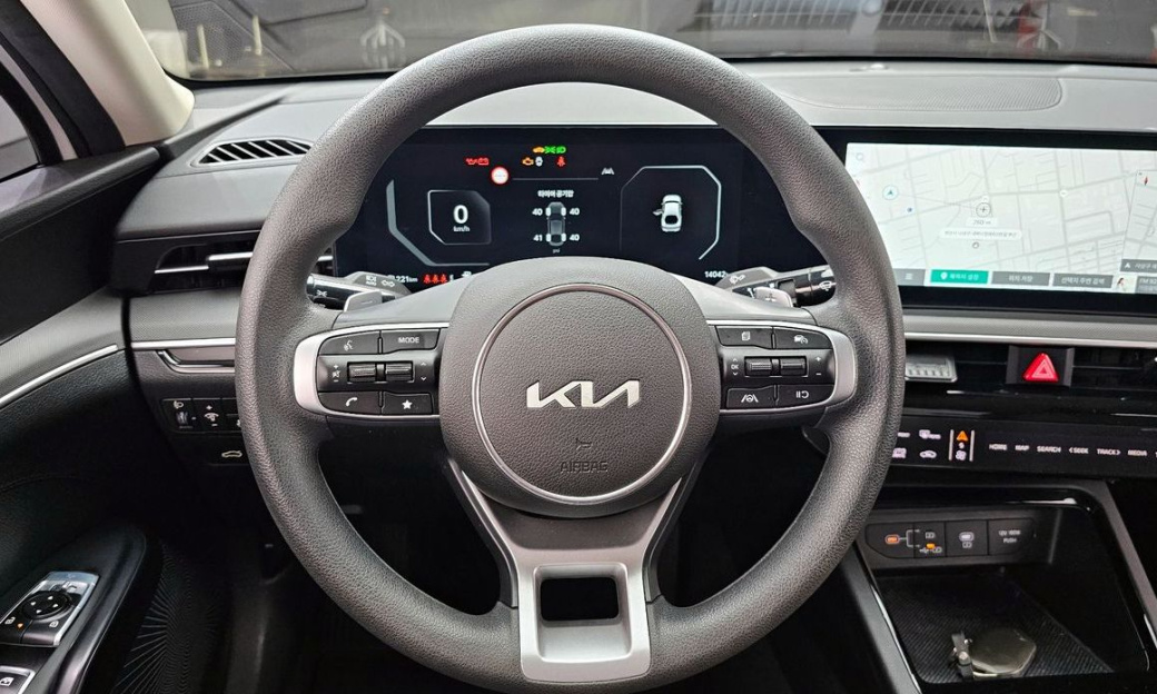 Kia K5 2.0, 2024