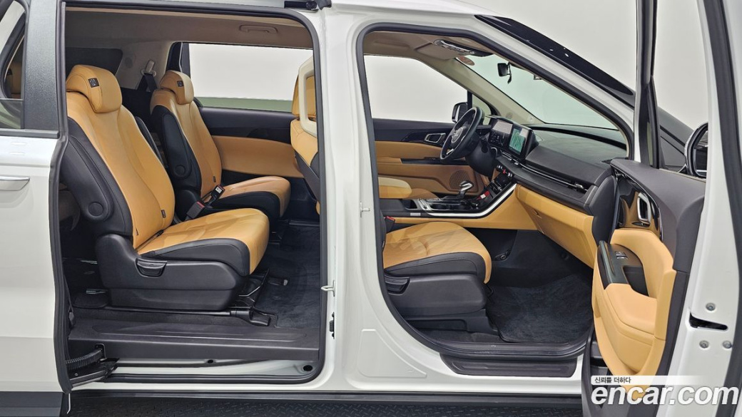 Kia Carnival 9-Seater Prestige, 2023