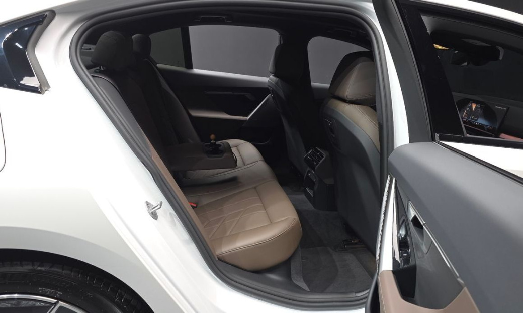 BMW 5-Series 520i Special Edition, 2026