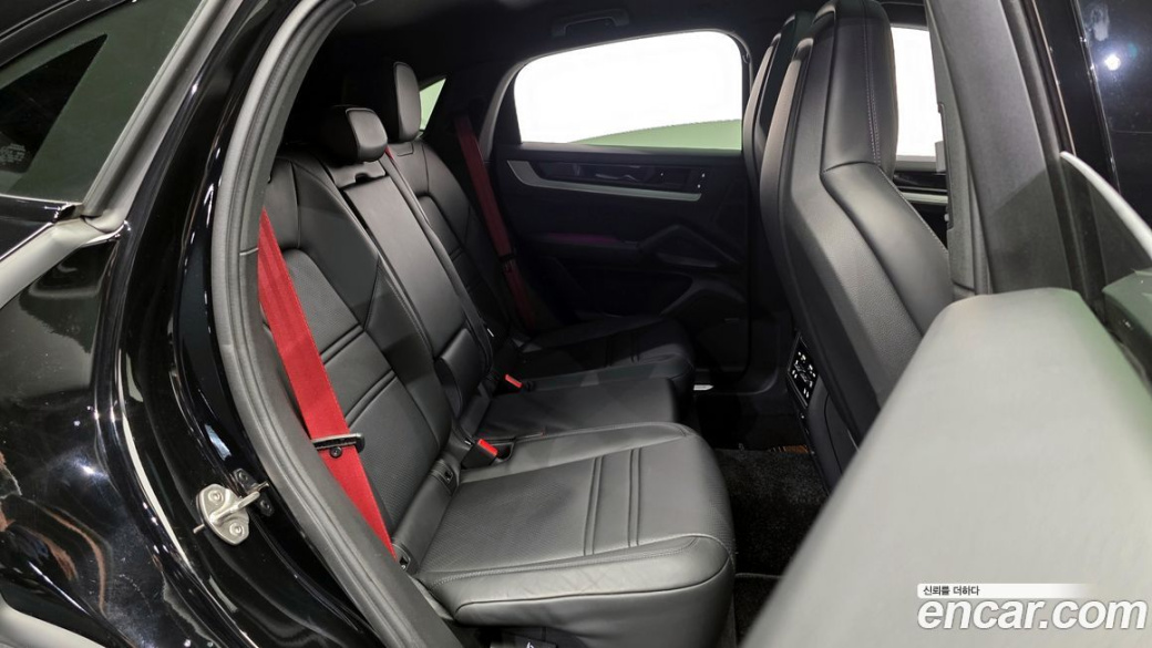 Porsche Cayenne 3.0 Coupe, 2024