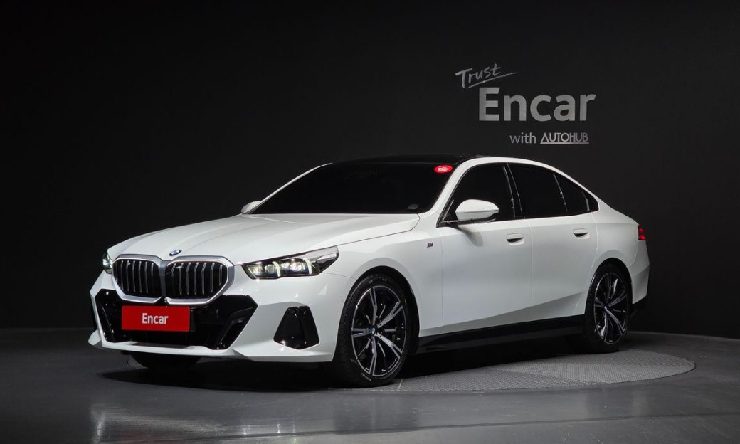 BMW 5-Series 530i xDrive M Sport, 2024