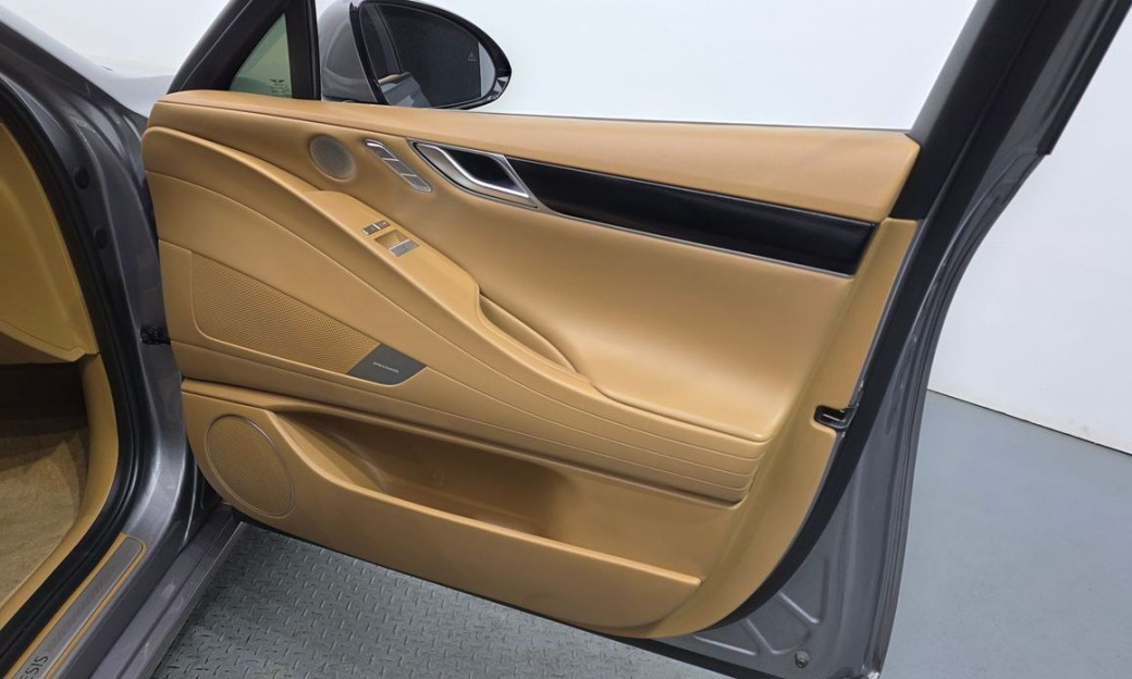 Genesis G80 Gasoline 2.5 Turbo AWD, 2025