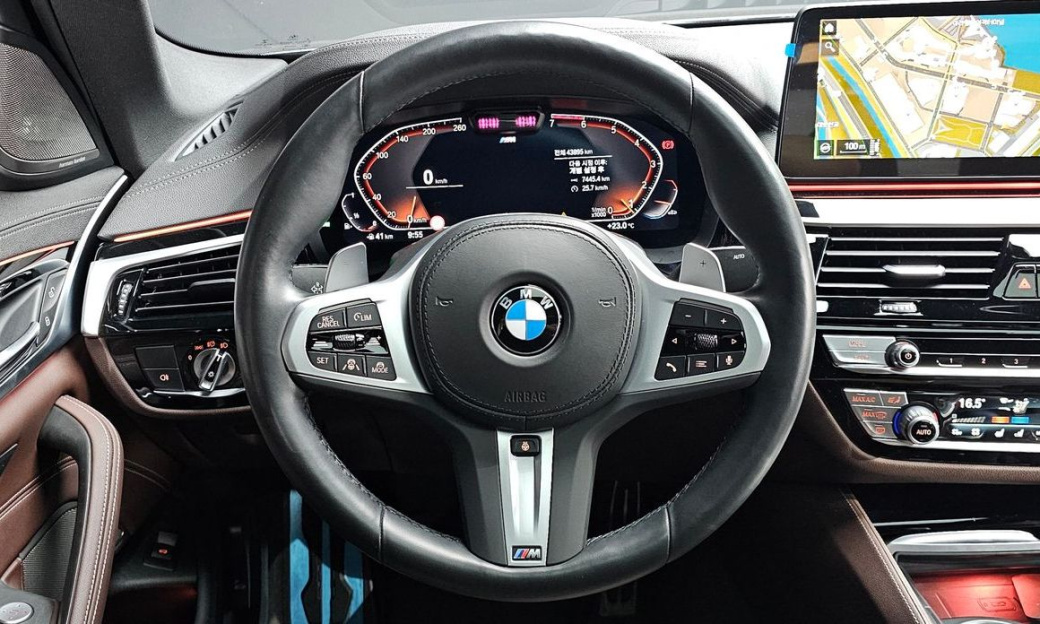 BMW 5-Series 530i M Sport Package, 2023