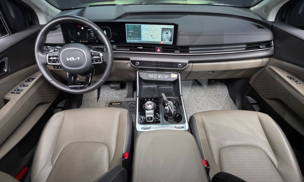 Kia Carnival 9-Seater Noblesse, 2024