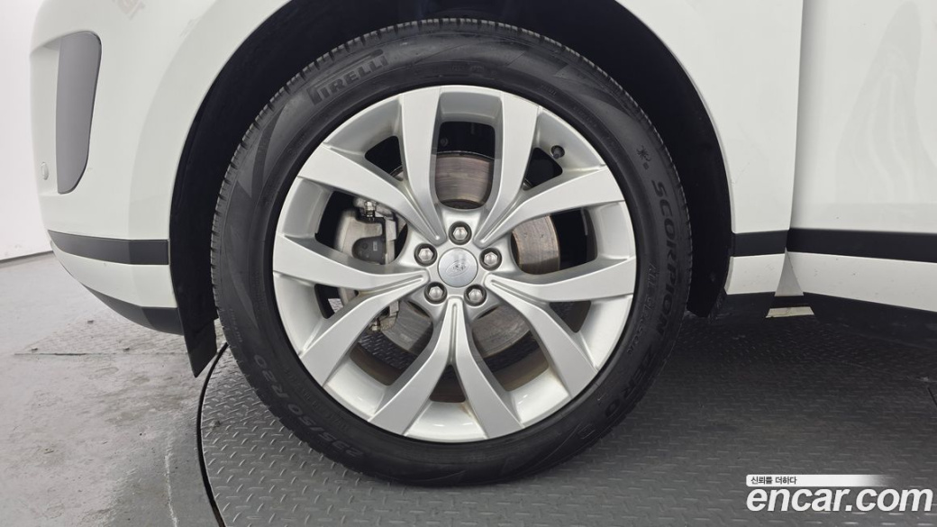 Land Rover Range Rover Evoque P250 SE, 2023