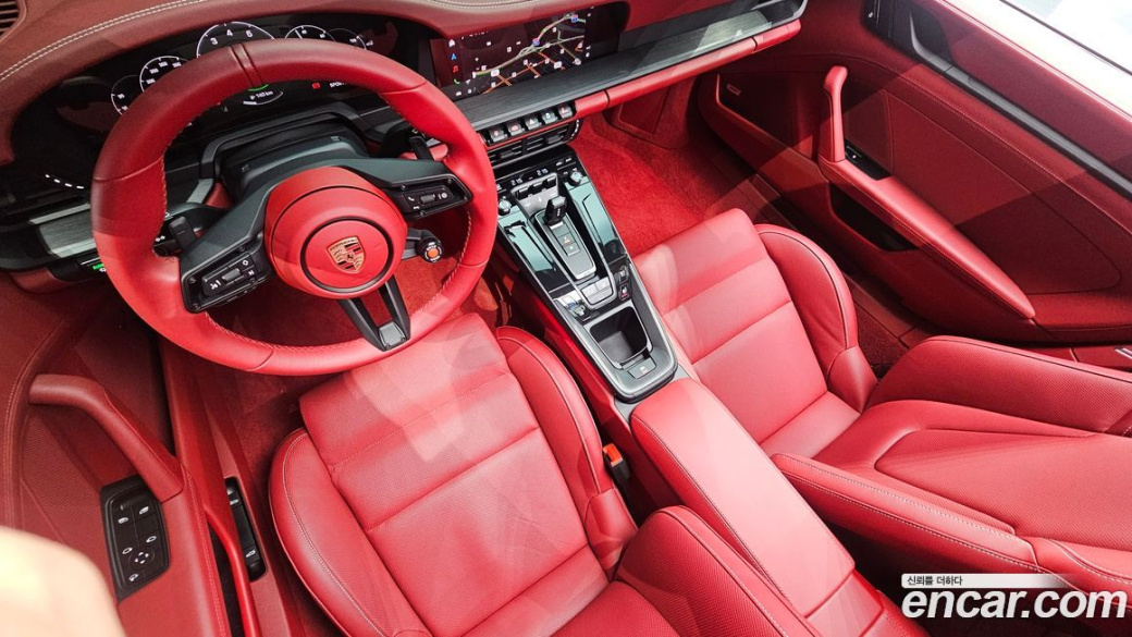 Porsche 911 Carrera 4 GTS, 2026