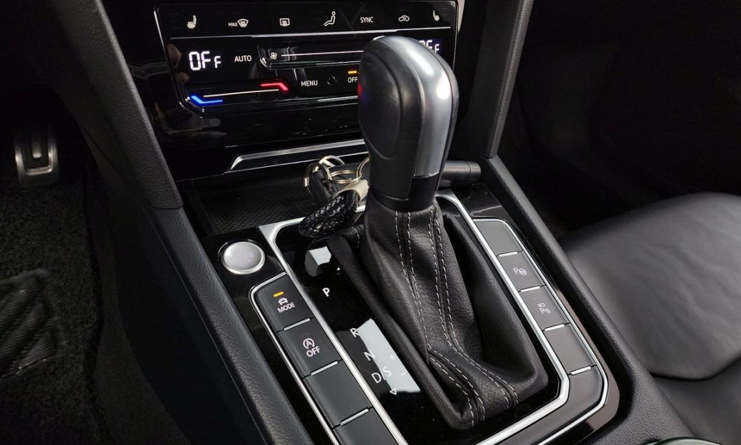 Volkswagen Arteon 2.0 TDI R-LIINE 4Motion, 2022