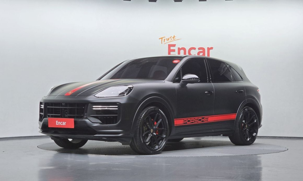 Porsche Cayenne 3.0, 2024