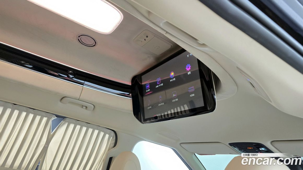 Kia Carnival 7-Seater Hi-Limousine, 2023