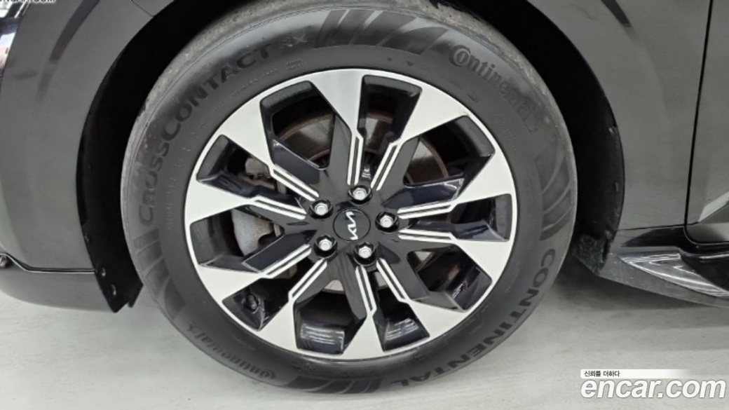 Kia Carnival 7-Seater Hi-Limousine, 2021
