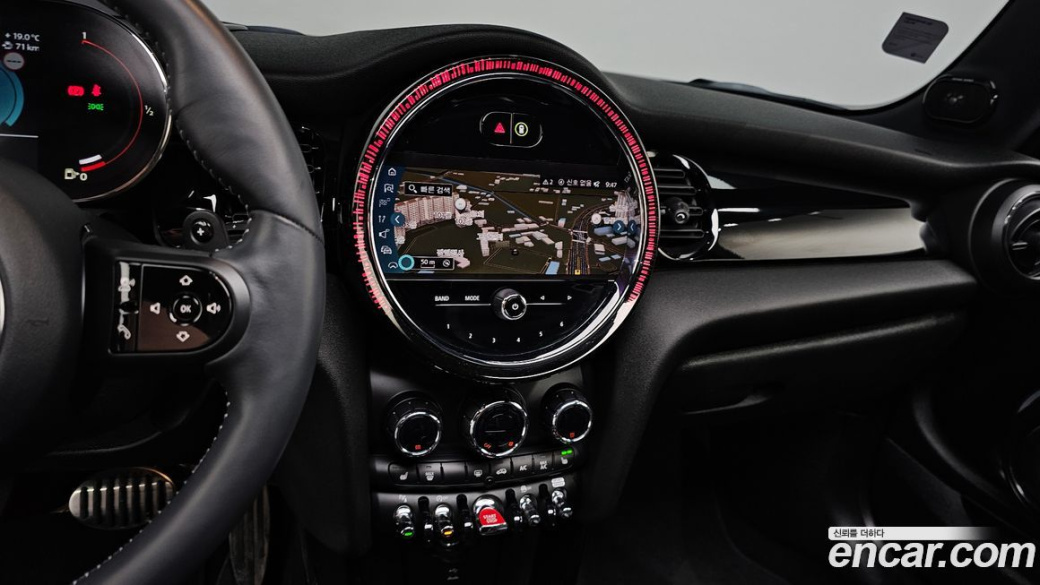 Mini Cooper JCW, 2024