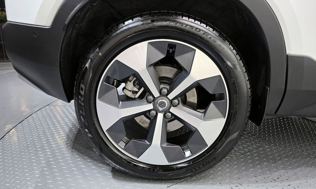 Volvo XC40 B4 Ultra Bright, 2024