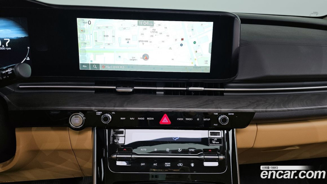 Kia Carnival 9-Seater Signature, 2023