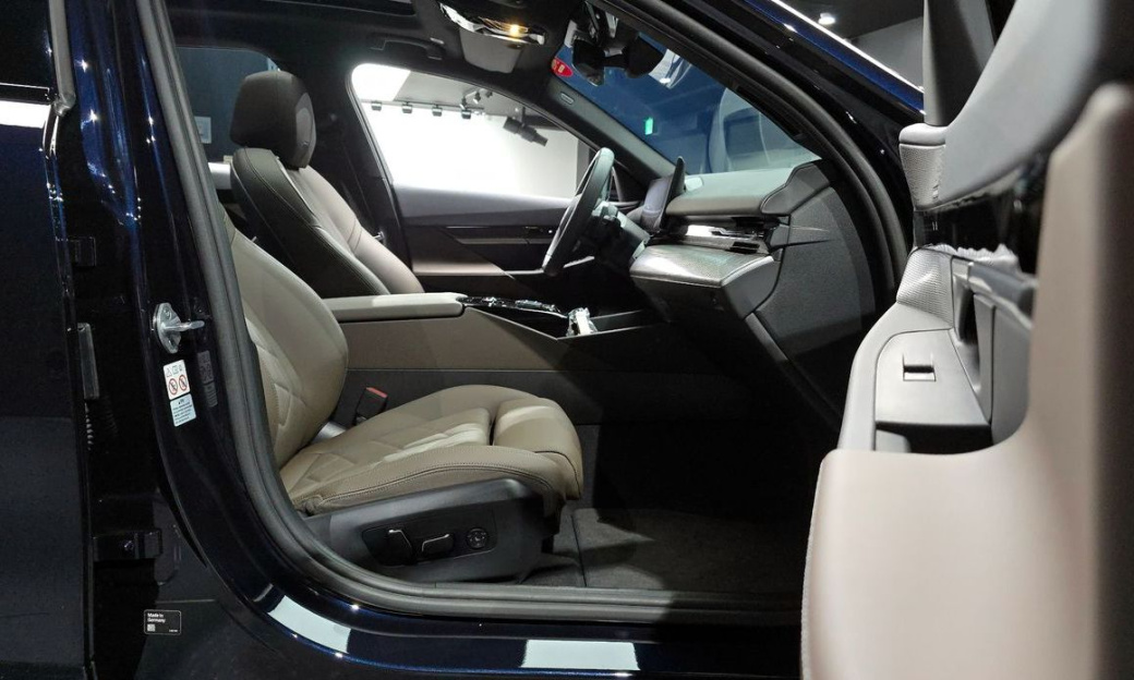 BMW 5-Series 520i M Sport, 2024