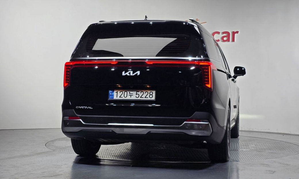 Kia Carnival 9-Seater Noblesse, 2024