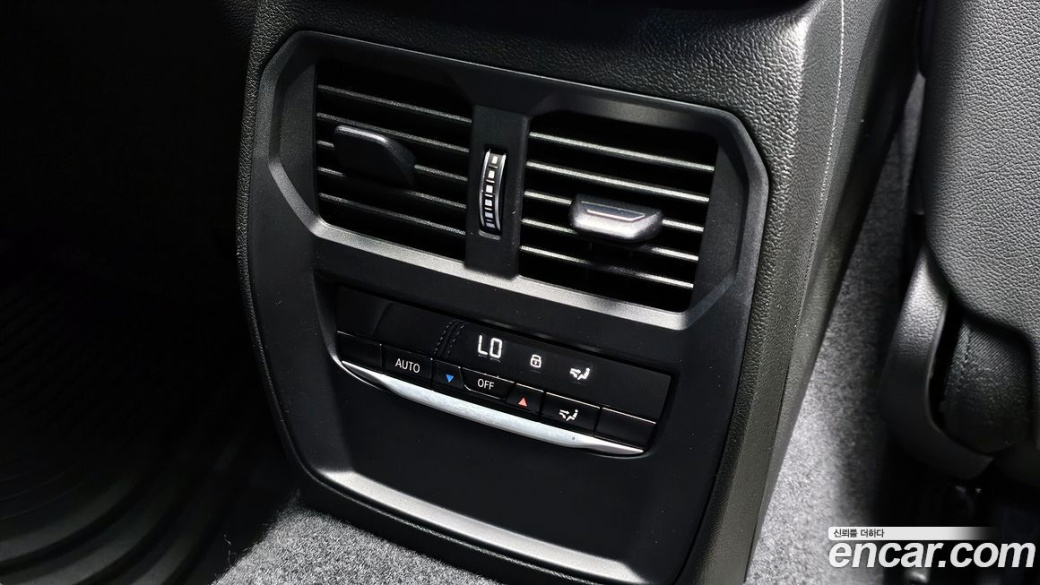 BMW 2-Series M240i xDrive Online Exclusive Coupe, 2023