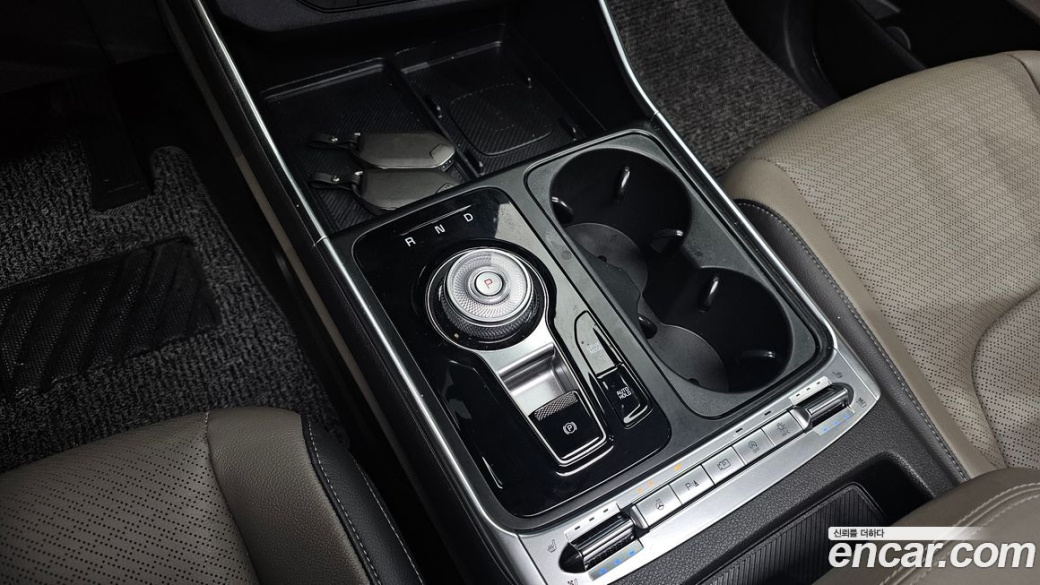 Kia Carnival 9-Seater Noblesse, 2025