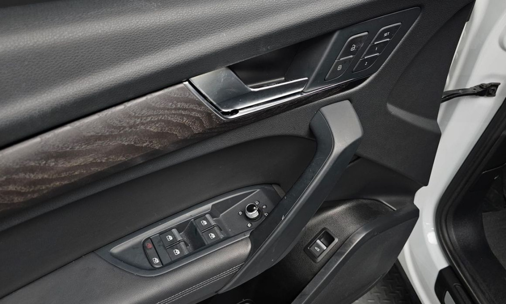 Audi Q5 45 TFSI Quattro Premium, 2023