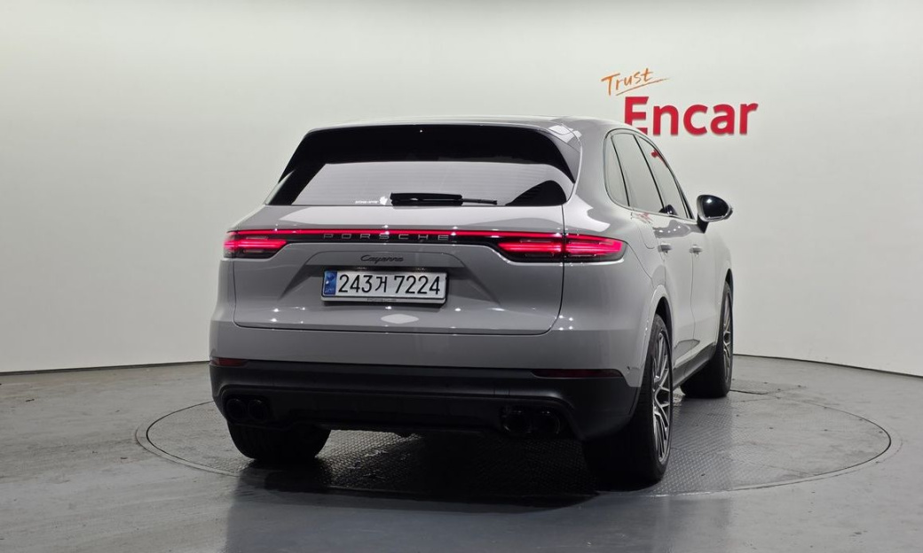 Porsche Cayenne 3.0 PLATINUM EDITION, 2023
