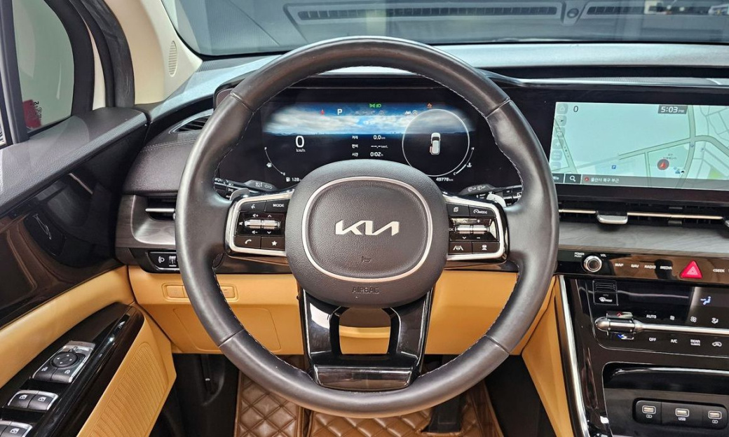 Kia Carnival 9-Seater Noblesse, 2022
