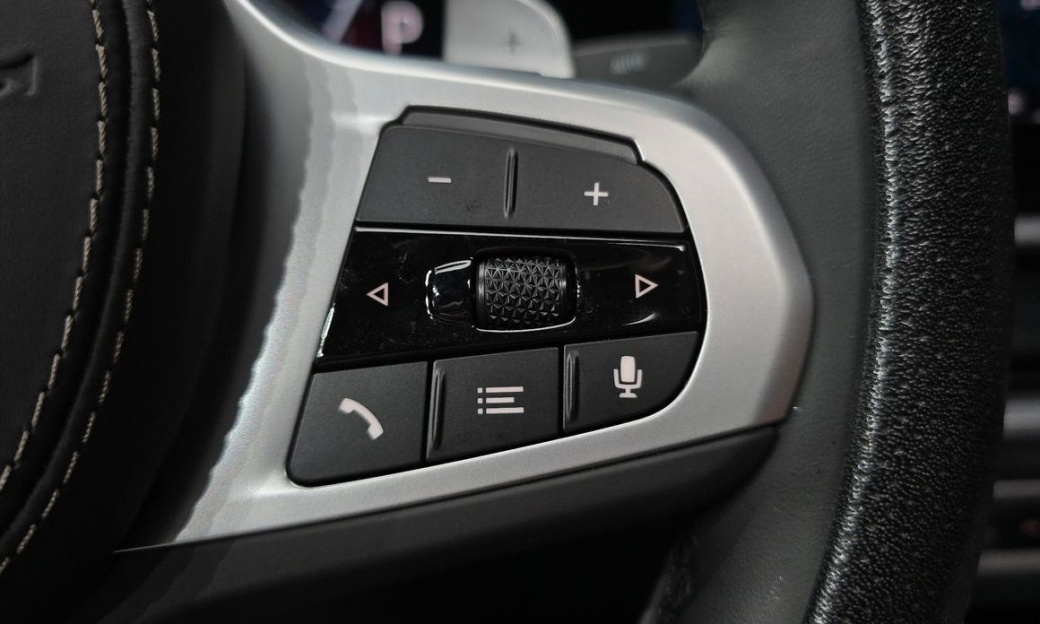BMW X6 xDrive40i M Sport, 2025