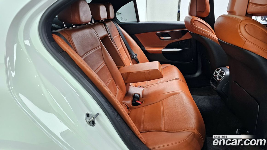 Mercedes-Benz C-Class C200 4MATIC Avantgarde, 2022
