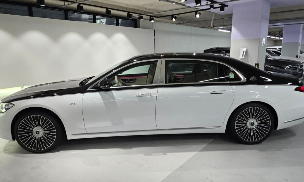 Mercedes-Benz S-Class Maybach S680 4MATIC, 2025