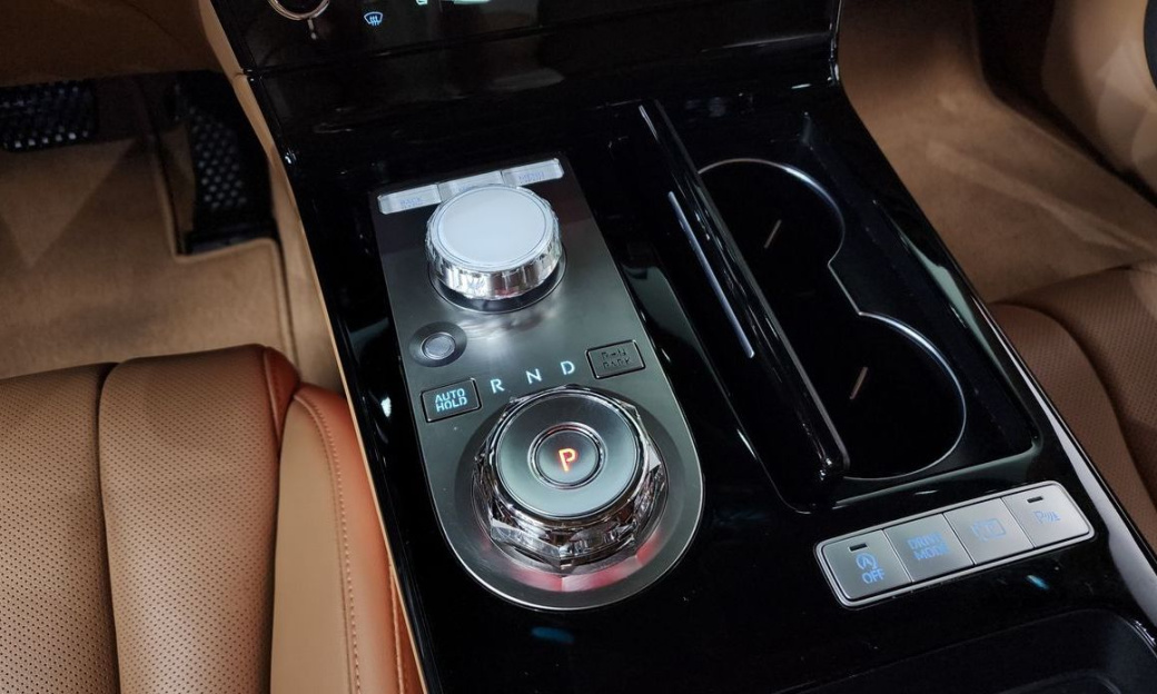 Genesis G80 Gasoline 2.5 Turbo AWD, 2025
