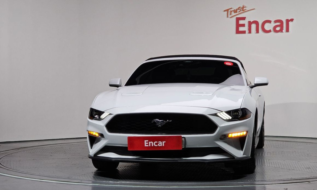 Ford Mustang Convertible, 2022