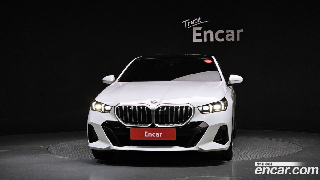 BMW 5-Series 520i M Sport, 2025