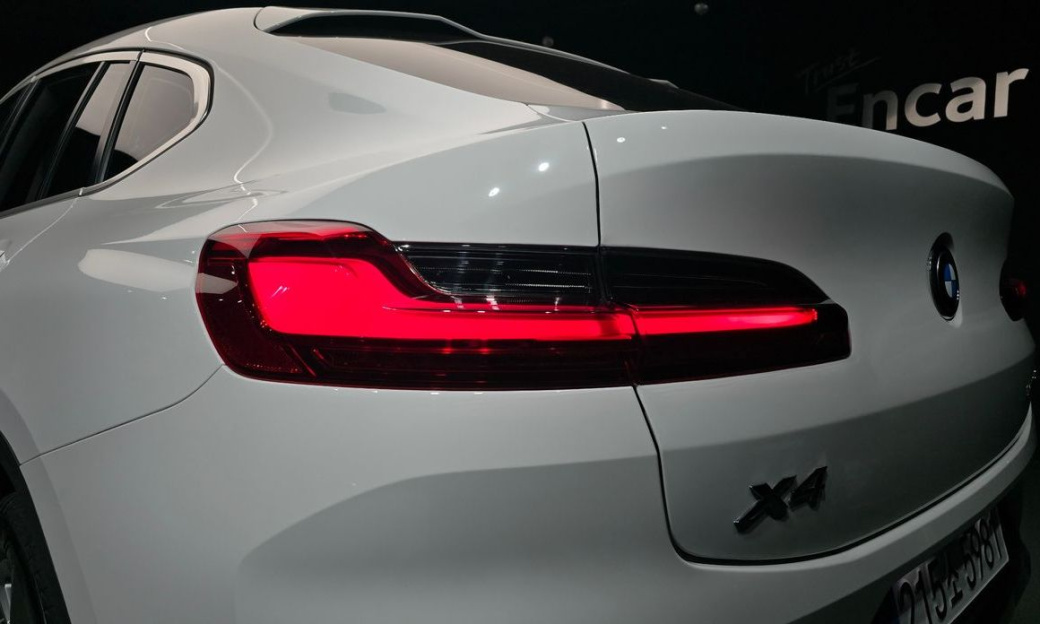 BMW X4 xDrive20i xLine, 2024