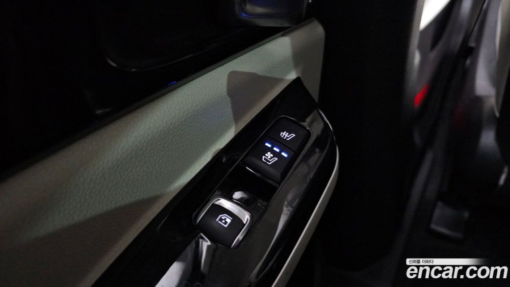 Kia Carnival 9-Seater Noblesse, 2023