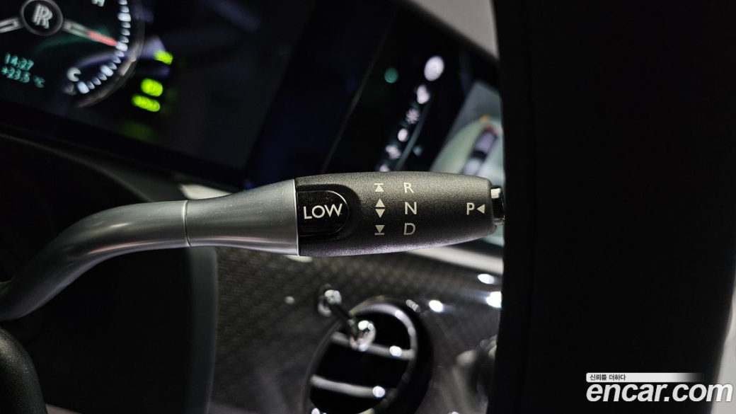 Rolls-Royce Ghost 6.7 V12 Black Badge, 2023