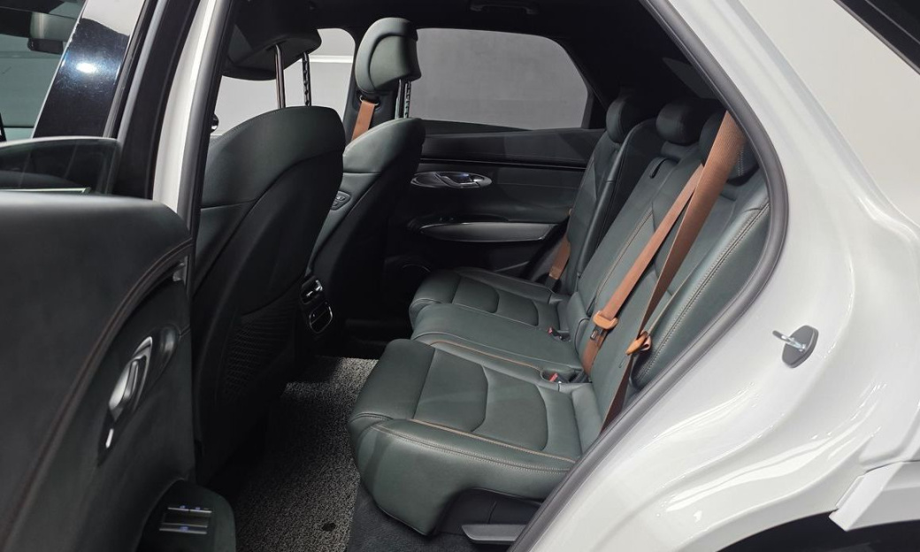 Genesis GV70 2.5T Gasoline 2WD, 2021