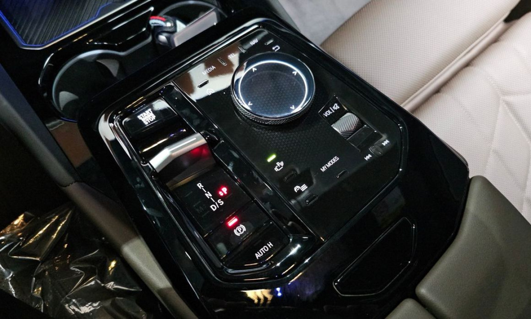 BMW 5-Series 520i M Sport, 2024