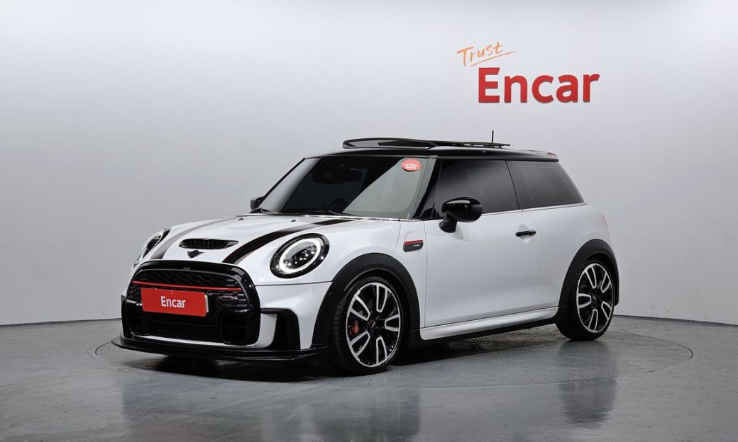 Mini Cooper JCW, 2024