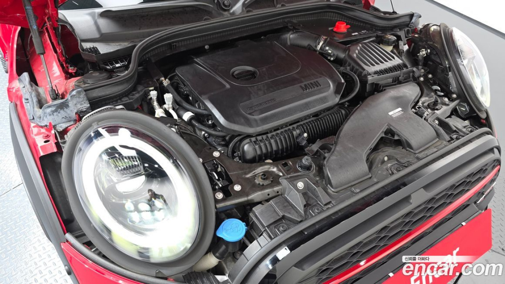 Mini Cooper Convertible JCW, 2023