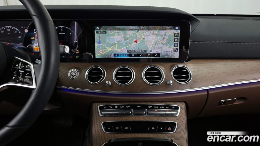 Mercedes-Benz E-Class E220d 4MATIC Exclusive, 2023