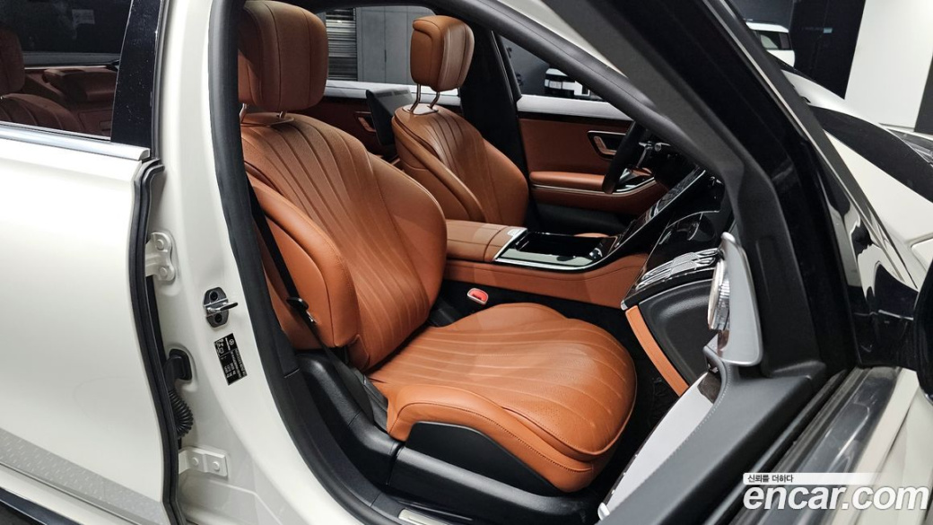 Mercedes-Benz S-Class S500L 4MATIC, 2022