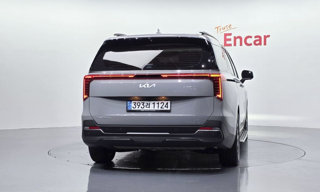 Kia Carnival 7-Seater Gravity, 2025