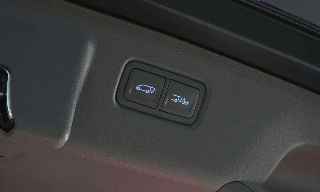 Hyundai Staria 4WD Lounge 9-Seater, 2023