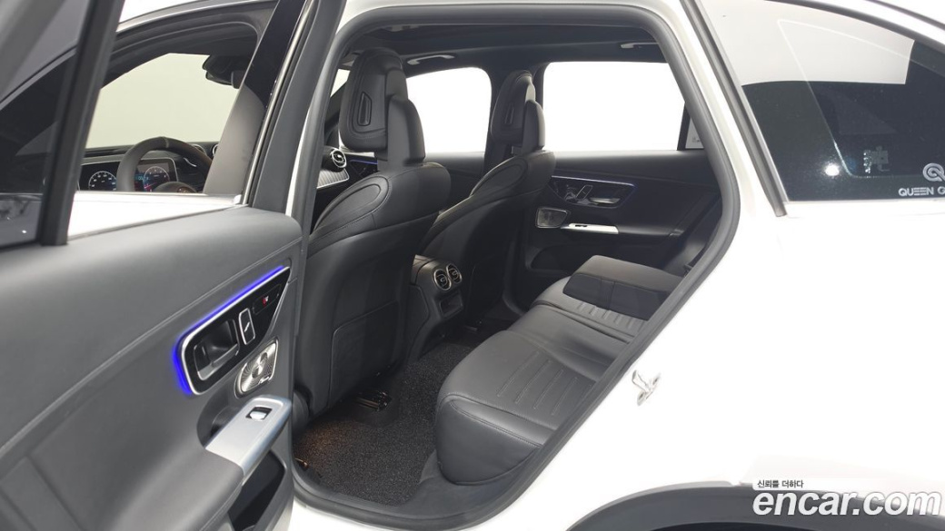 Mercedes-Benz GLC-Class GLC300 4MATIC AMG Line, 2024
