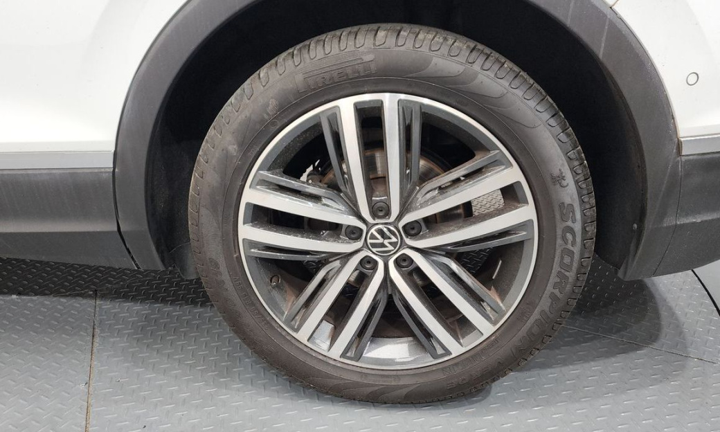 Volkswagen Tiguan 2.0 TDI Prestige, 2024